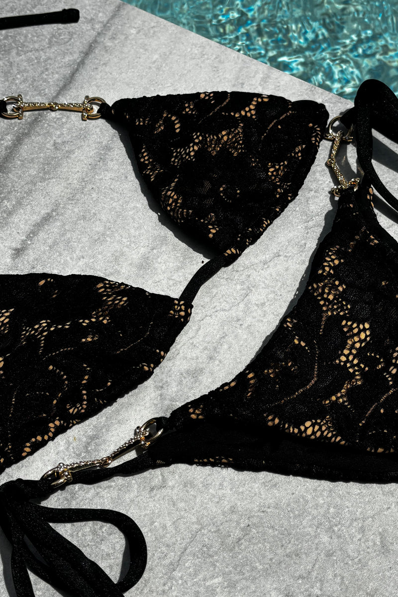 SAMPLE SALE 132